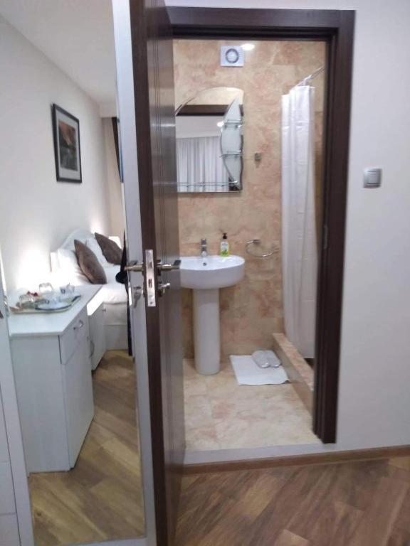 Luxury Apartment At Pirosmani 22 In Central Borjomi Habitación foto